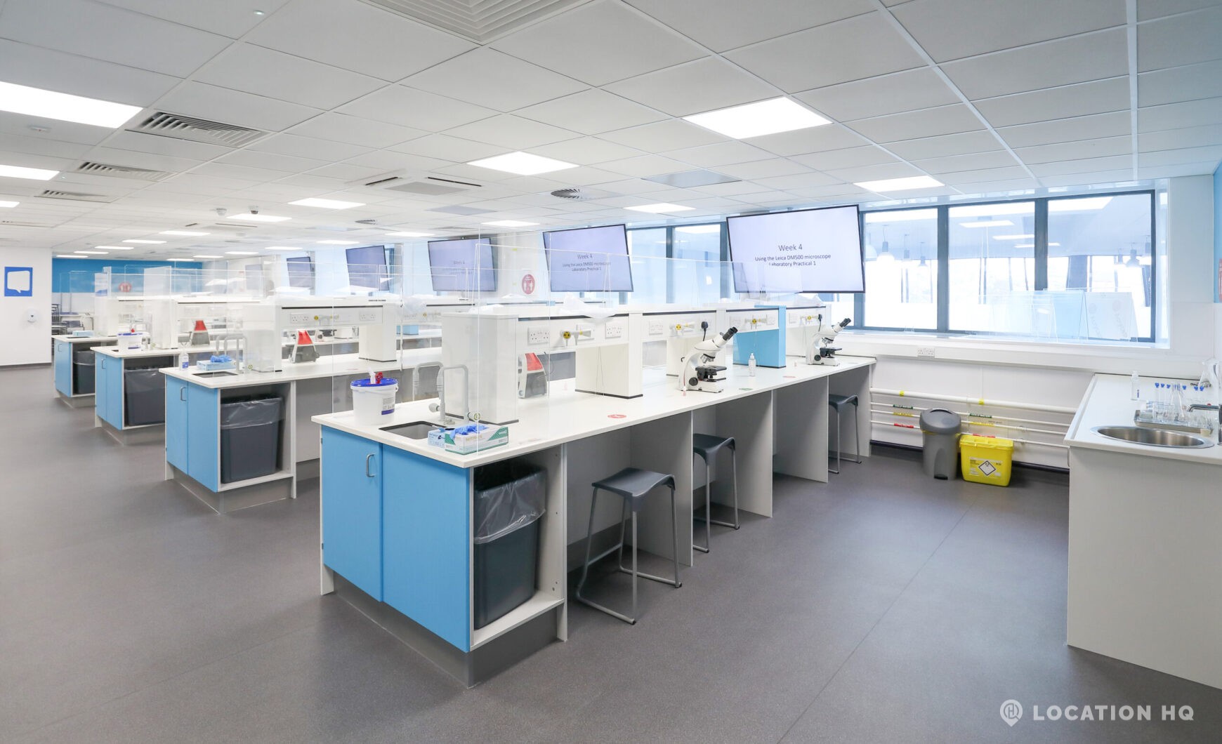 Modern Science Lab laboratory
