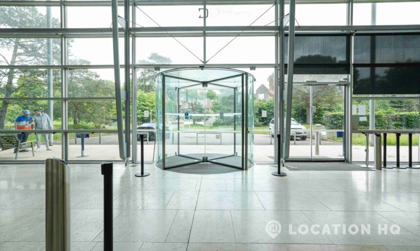 revolving door office