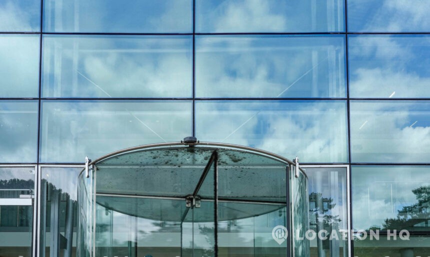 revolving door