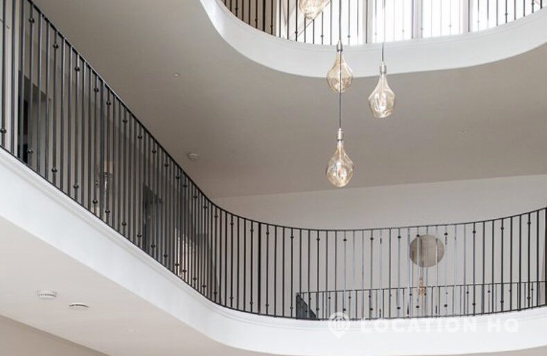 american style mansion mezzanine