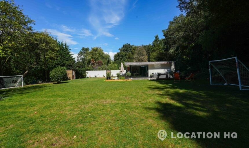 contemporary house for filming in London