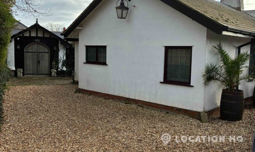 arts and crafts style house for film shoot