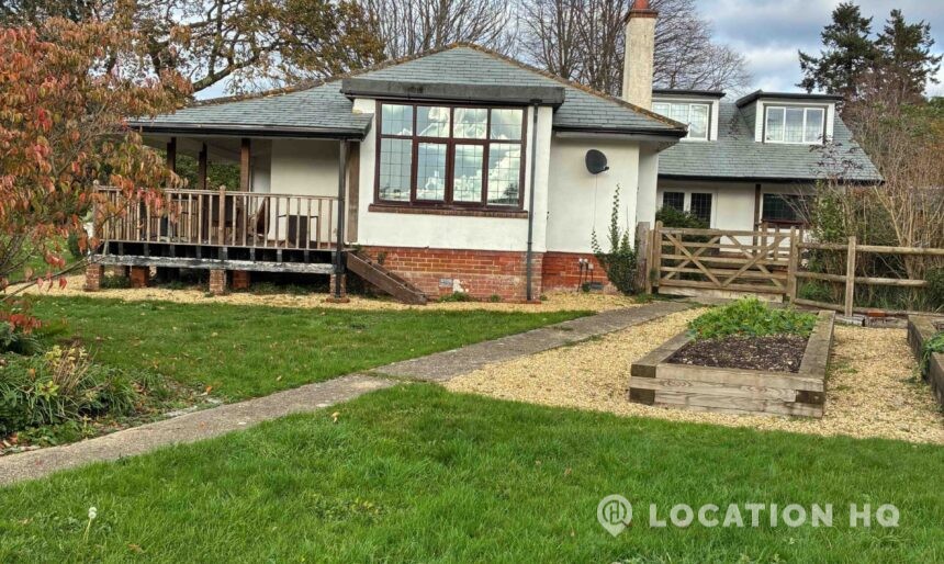 detached cottage bungalow film location