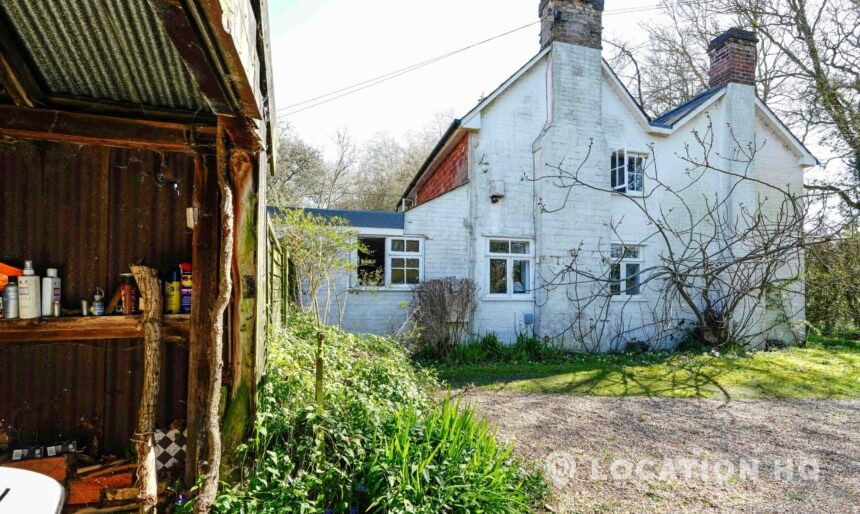 The Country Cottage image 1