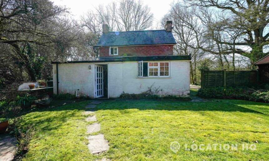 georgian cottage for filming
