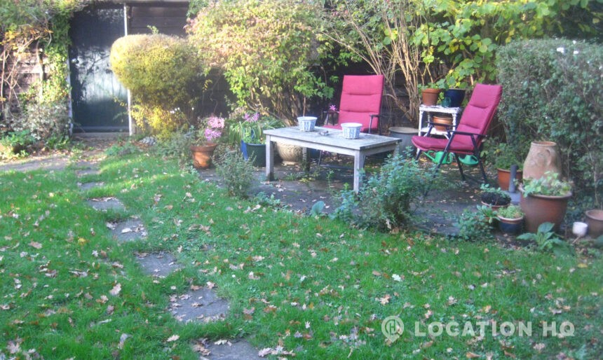 georgian cottage sitting area film location