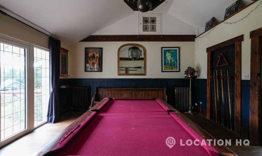 billiards pool room