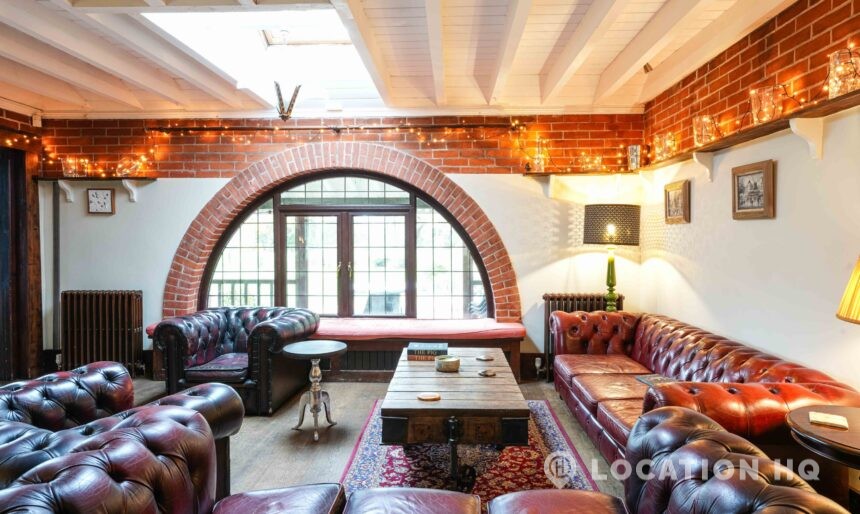 arts and craft house