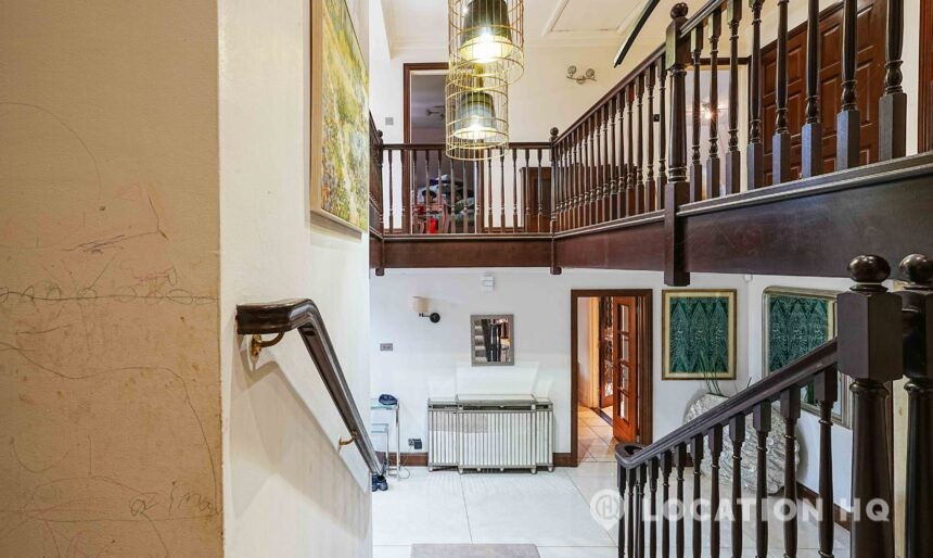 mezzanine for filming