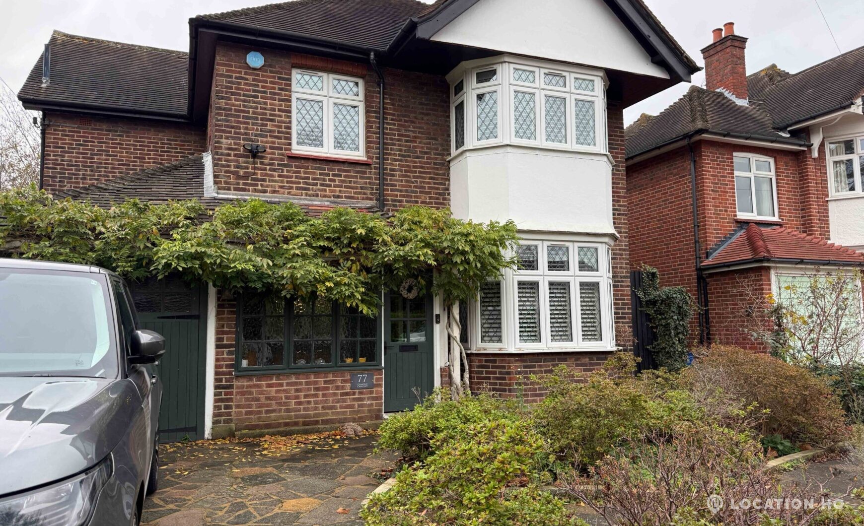 Detached house London garage