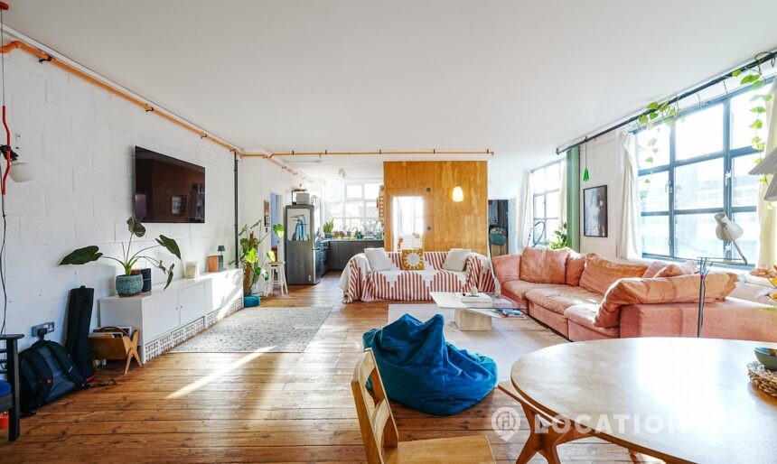 Industrial Loft Apartment image 1