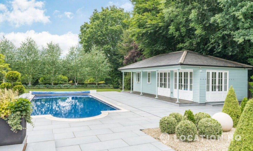 swimming pool house pool house film location