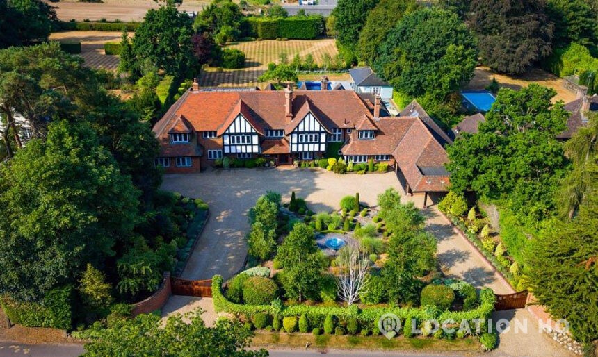 Detached House image 3