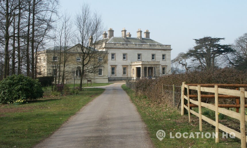 Palladian mansion long drive
