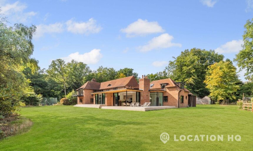 Modern Country House image 2