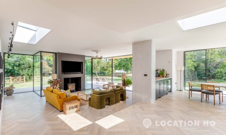 Modern Country House image 1