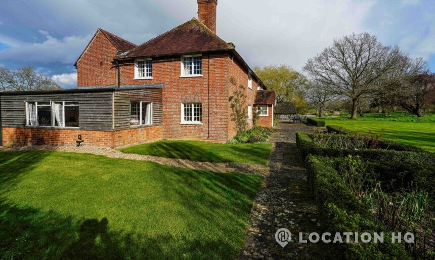 farmhouse exterior for hire