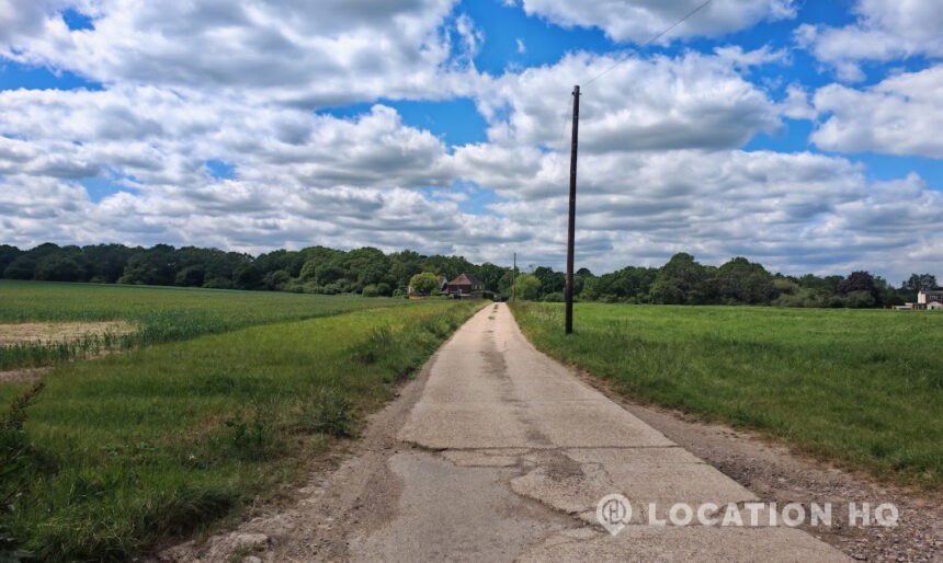 private road film location