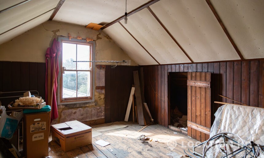attic bedroom