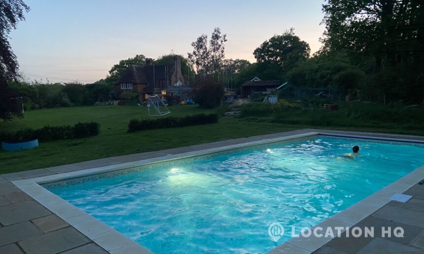 outdoor residential swimming pool