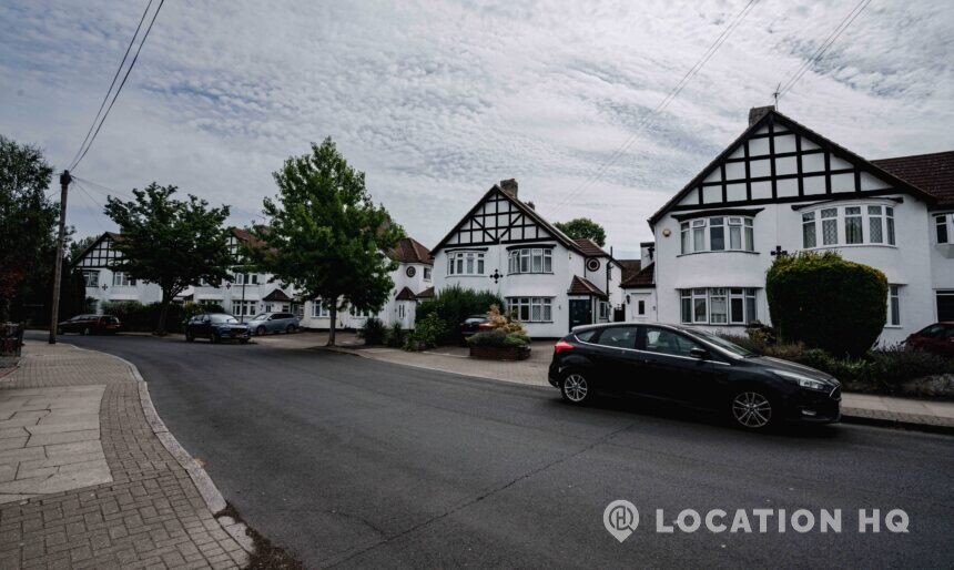 1930s Semi-detached Home image 3