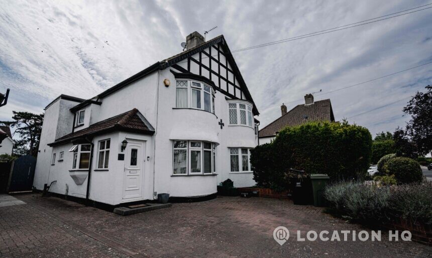 1930s Semi-detached Home image 1